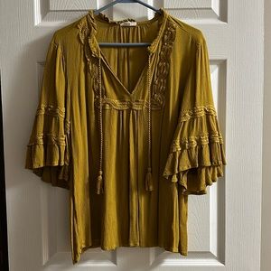 Maurice’s mustard yellow flowy boho blouse